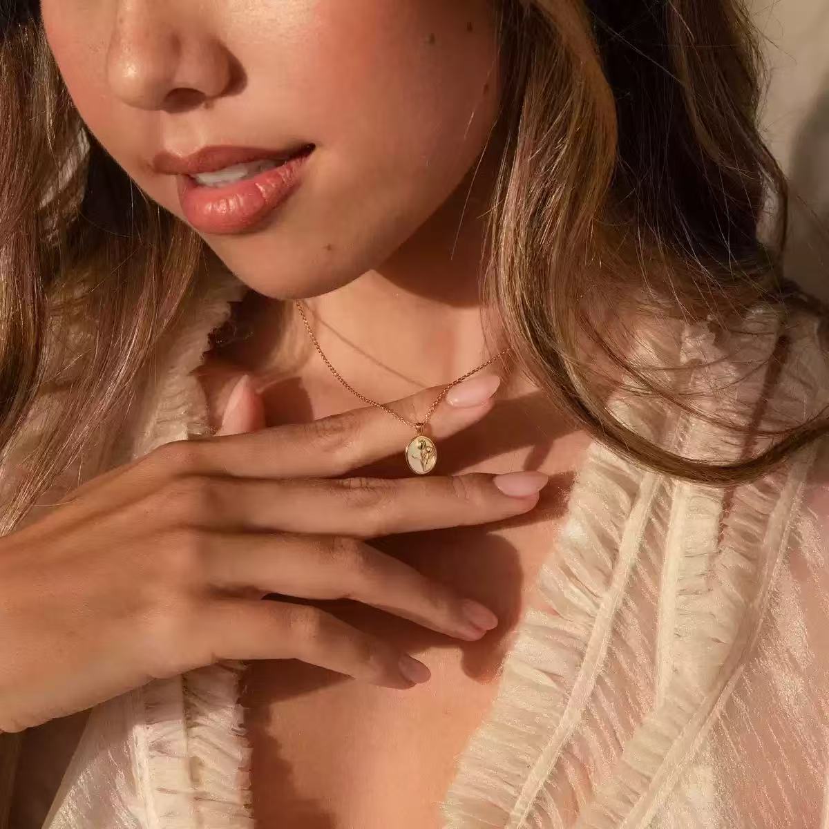 Amsterdam Tulip Flower Pendant Necklace