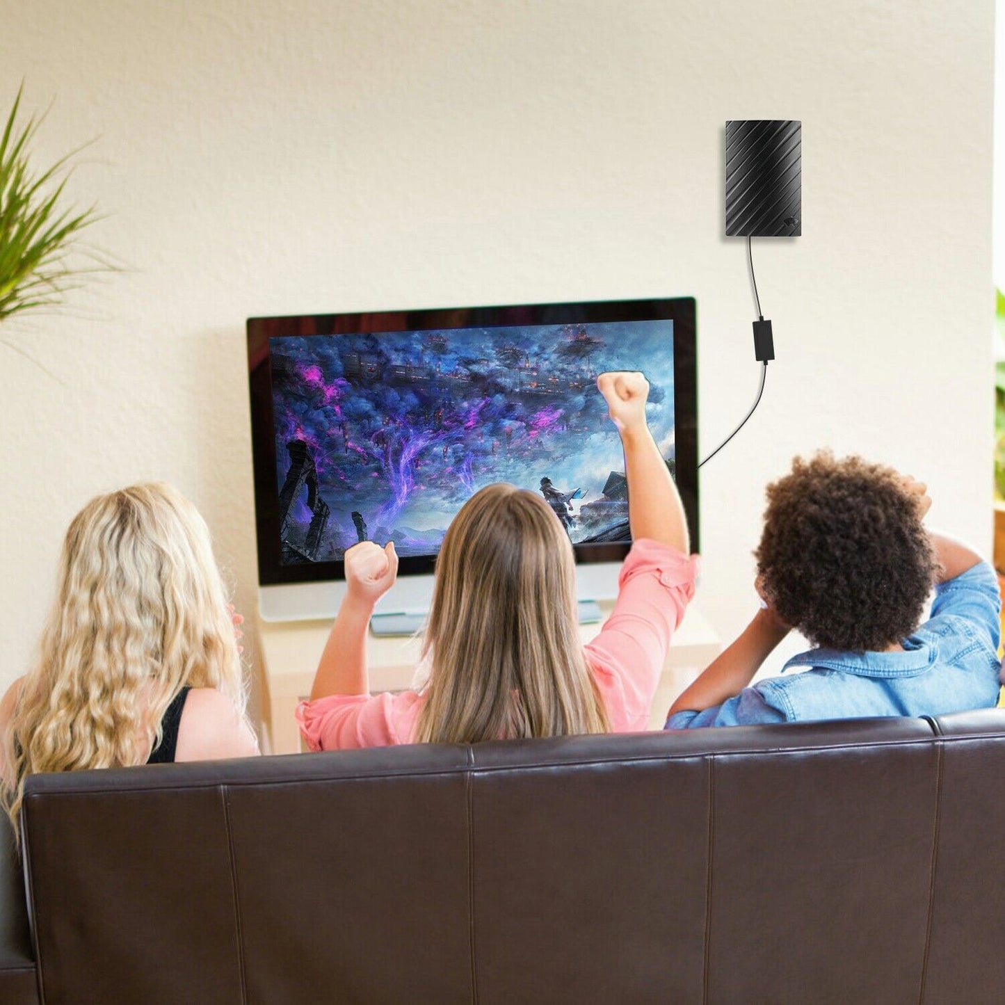Ultra Long-Range Indoor 4K HDTV Digital Antenna – 600 Miles